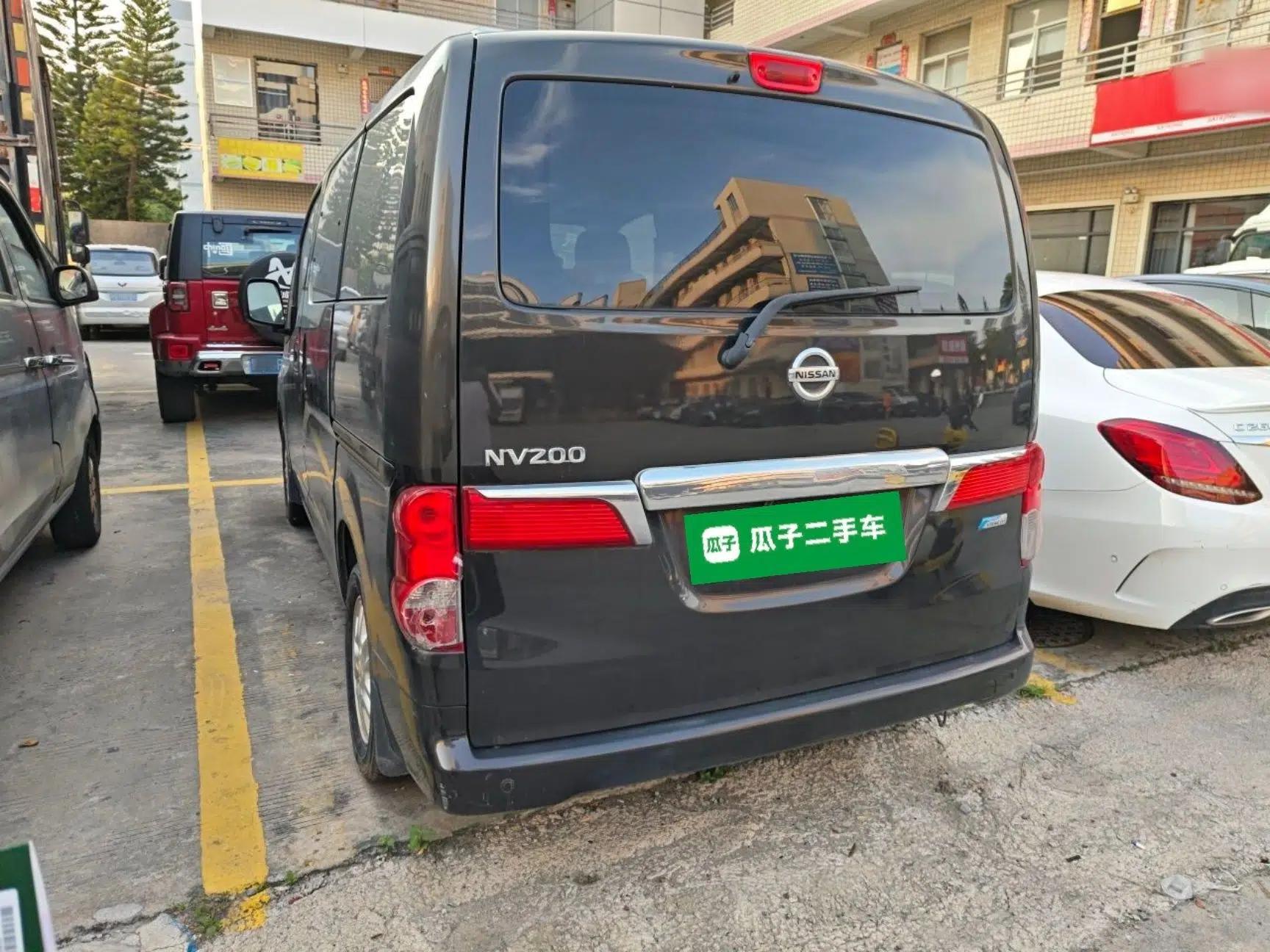 Nissan NV200 2014 1.6L CVT Luxury Model China V Standard — миниатюра 4