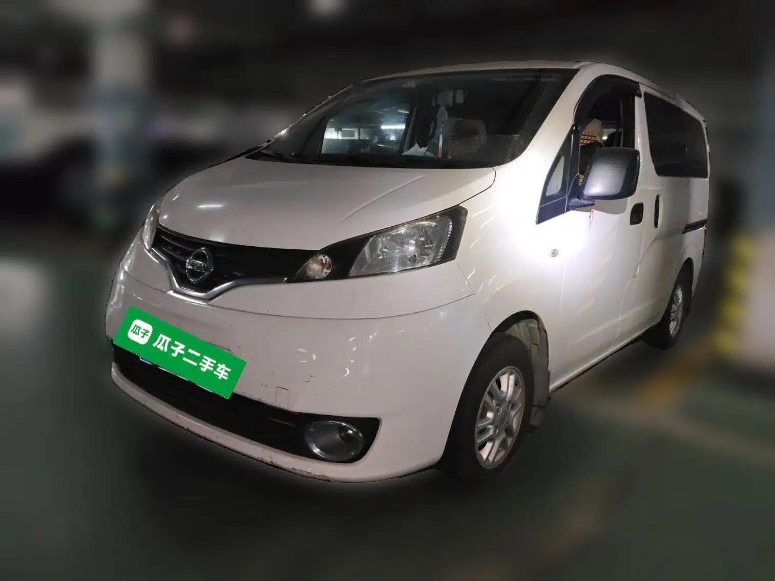 Nissan NV200 2012 1.6L 232 Seats Luxury Version — миниатюра 1