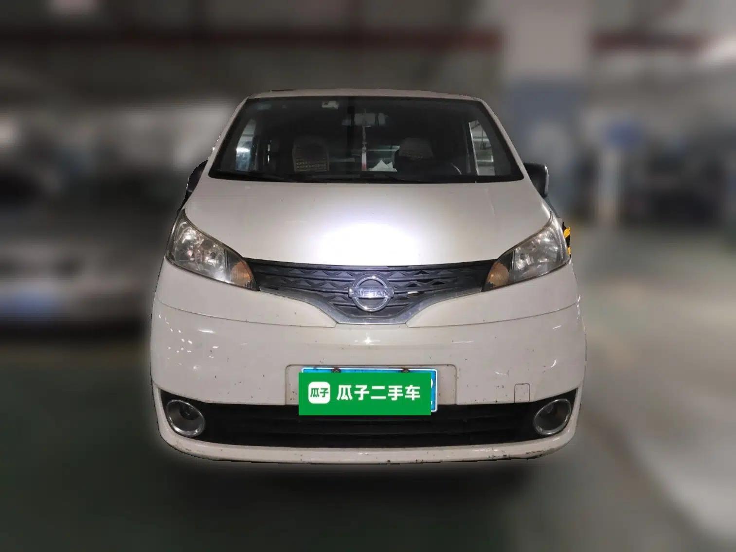 Nissan NV200 2012 1.6L 232 Seats Luxury Version — миниатюра 2