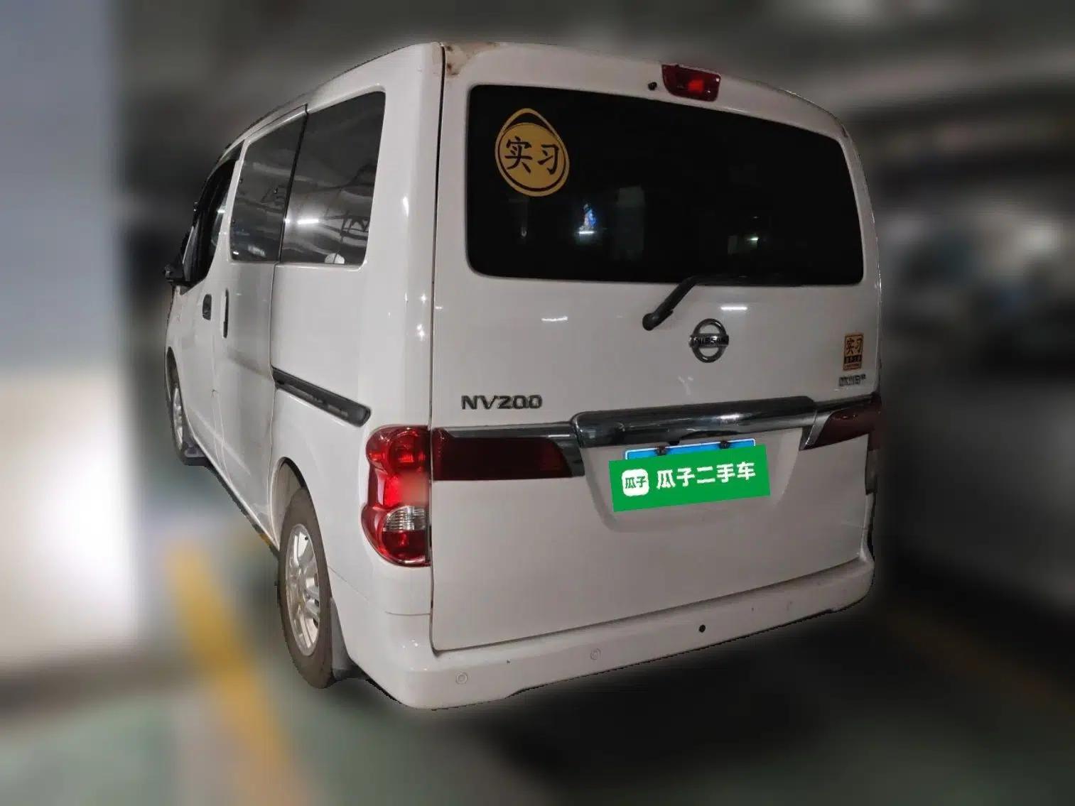 Nissan NV200 2012 1.6L 232 Seats Luxury Version — миниатюра 4