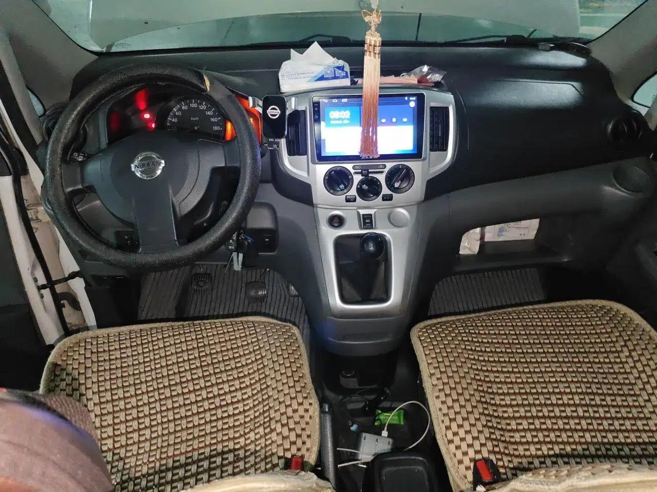 Nissan NV200 2012 1.6L 232 Seats Luxury Version — миниатюра 10