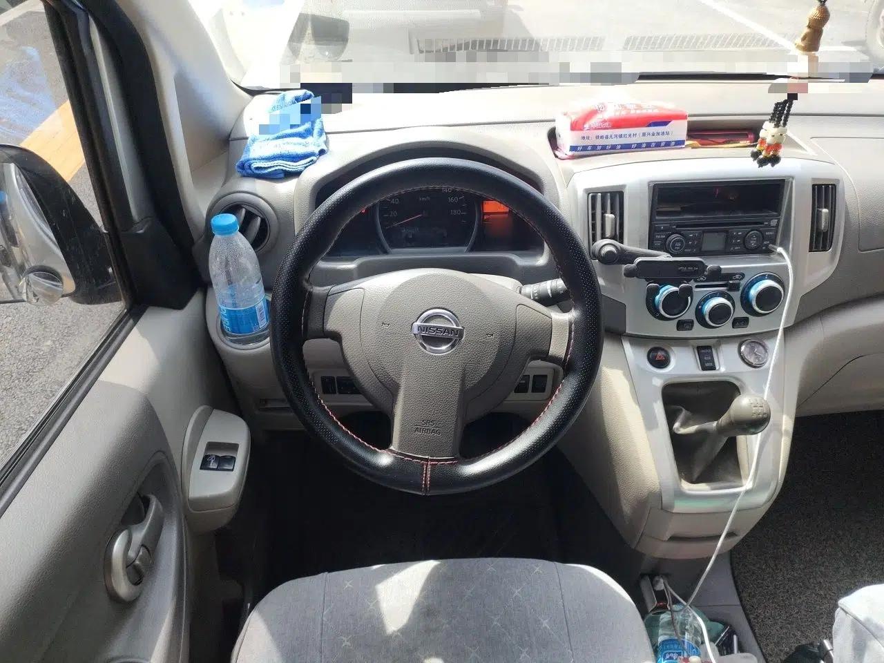 Nissan NV200 2014 1.6L Manual Luxury Model China IV Standard — миниатюра 11
