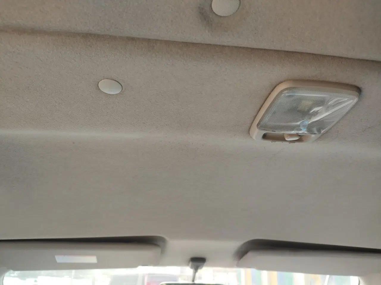 Nissan NV200 2014 1.6L Manual Luxury Model China IV Standard — миниатюра 19