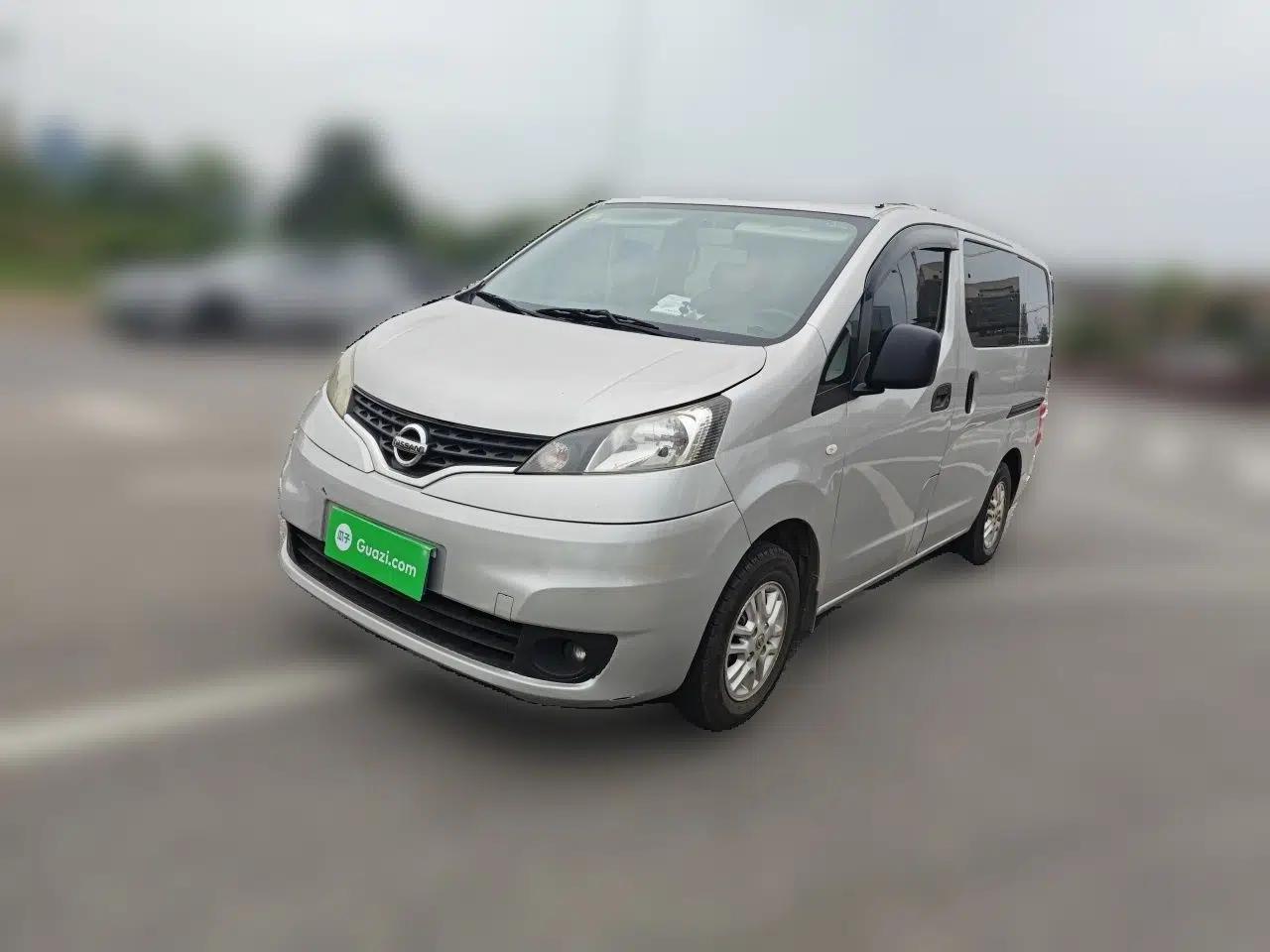 Nissan NV200 2012 1.6L 232 Seats Luxury Version — миниатюра 1