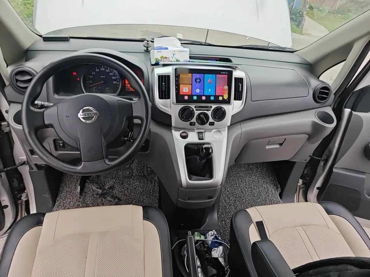Nissan NV200 2012 1.6L 232 Seats Luxury Version — миниатюра 10