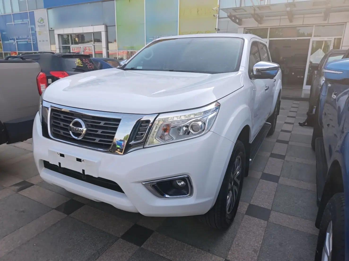 Nissan Navara 2019 2.5L Manual Two-Wheel Drive Flagship Version China VI Standard QR25 — миниатюра 1