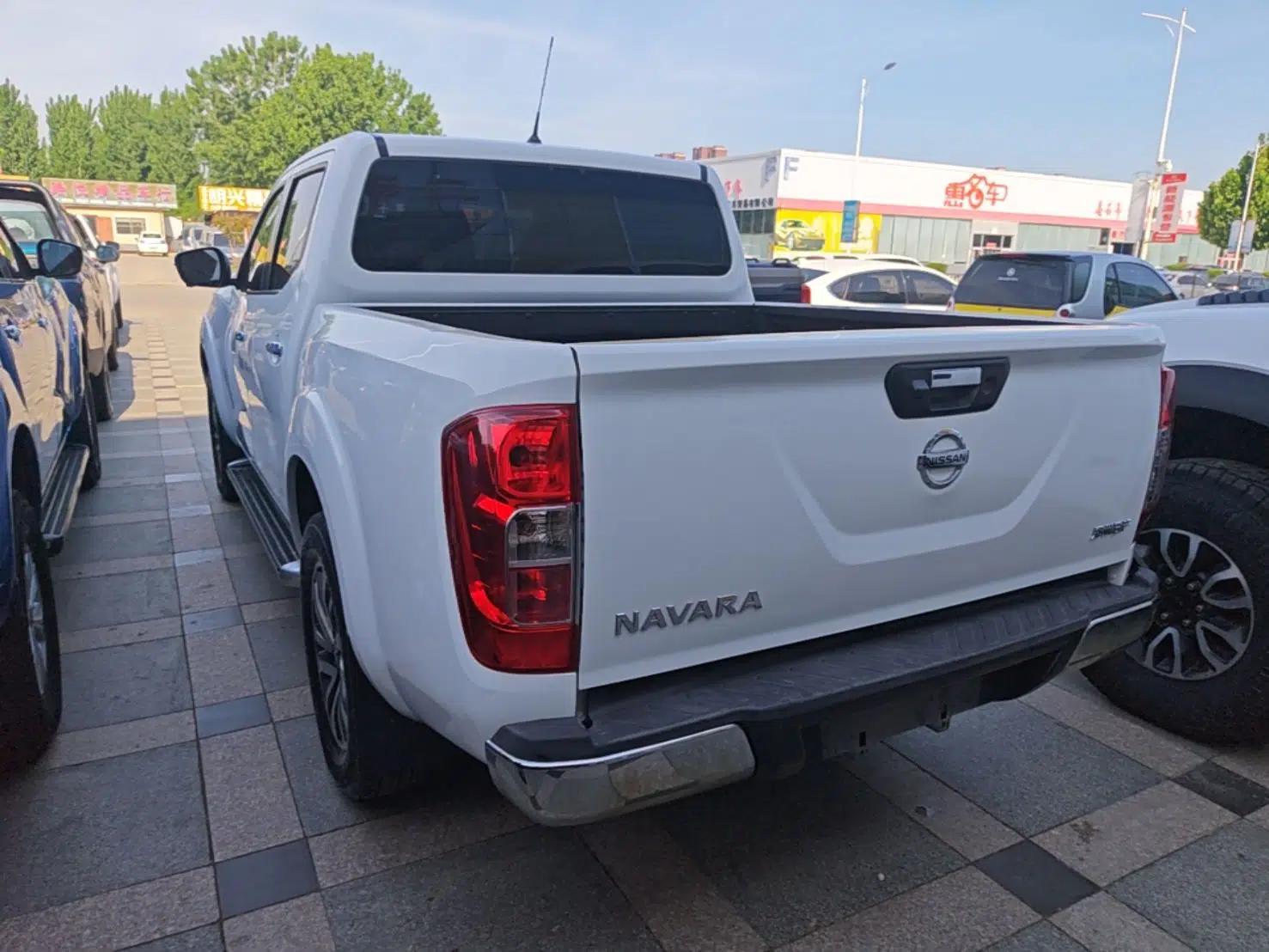Nissan Navara 2019 2.5L Manual Two-Wheel Drive Flagship Version China VI Standard QR25 — миниатюра 7