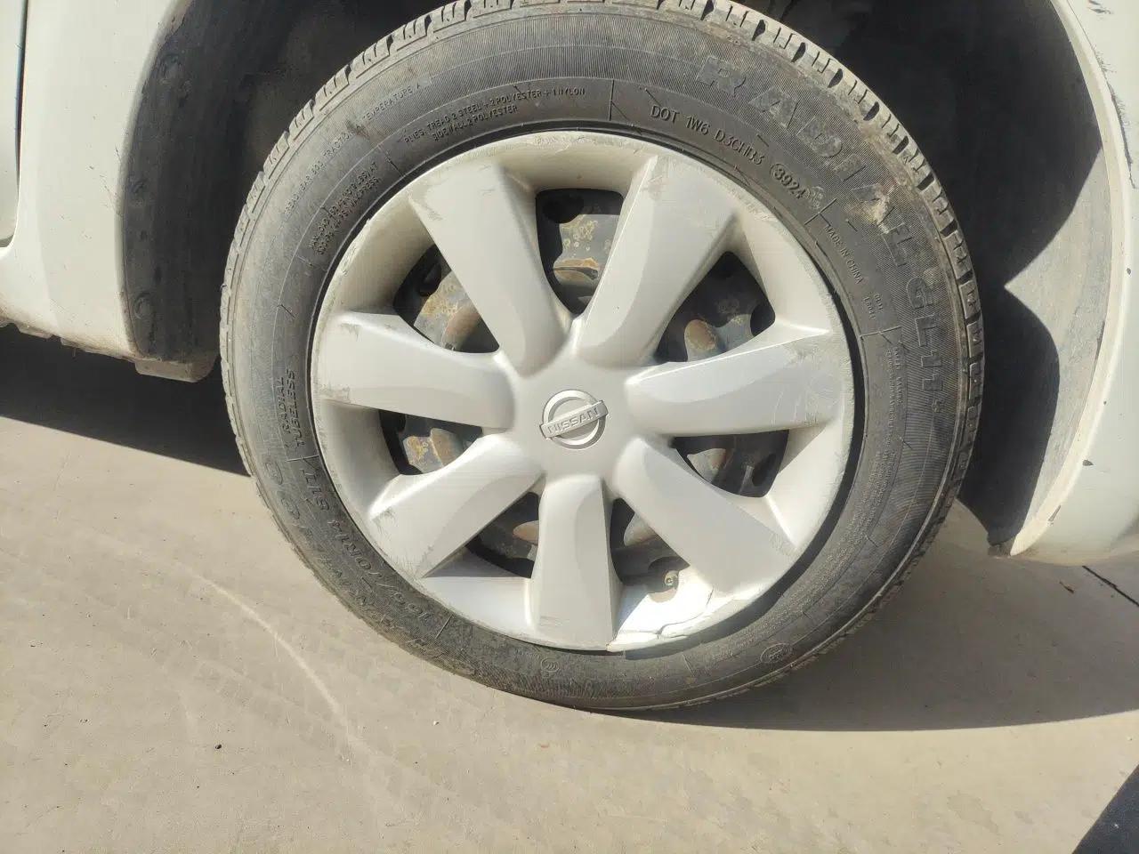 Nissan March 2010 1.5L Manual Easi-Style Edition — миниатюра 8