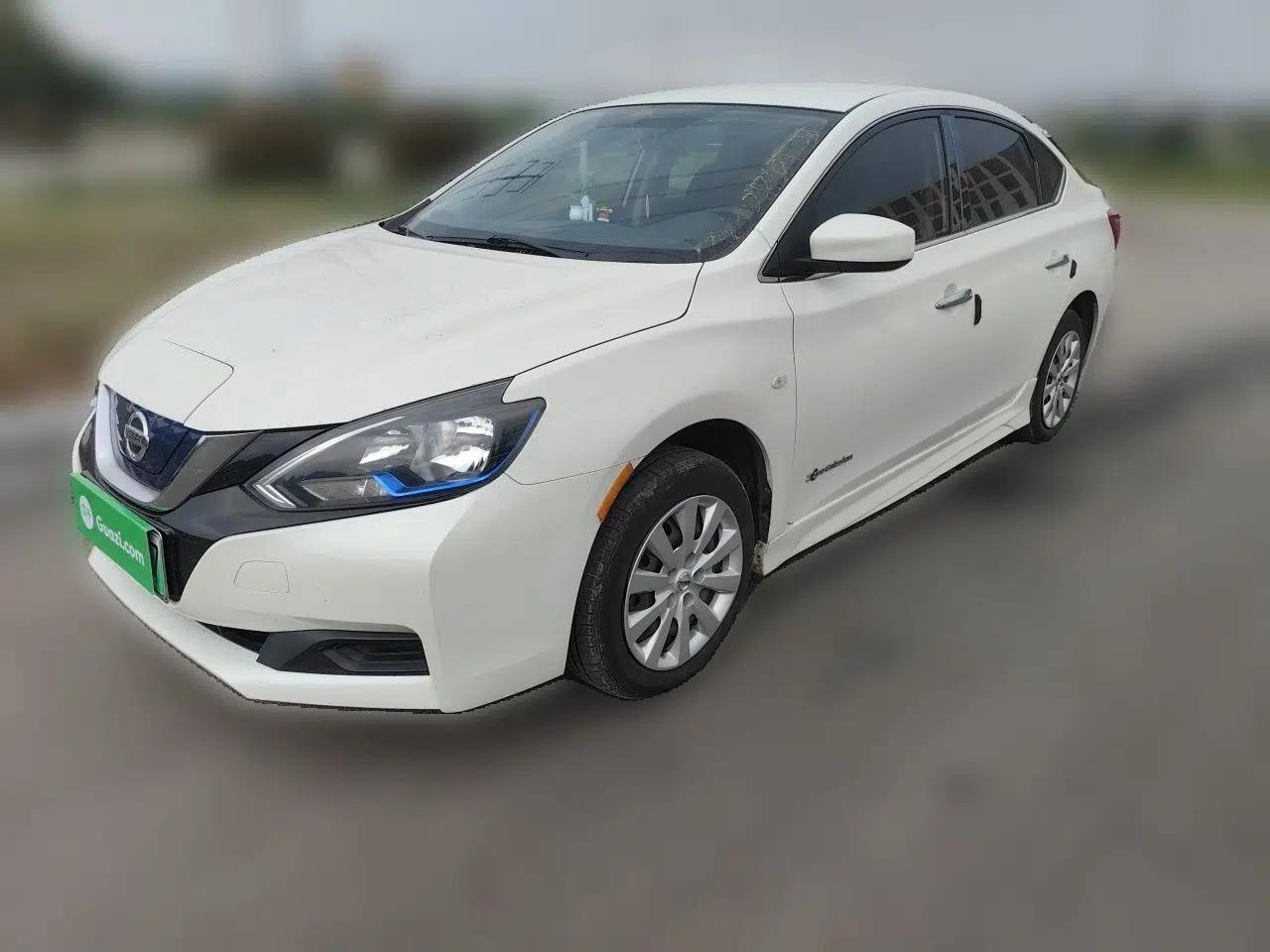 Nissan Sylphy EV 2018 Smart Edition — миниатюра 1