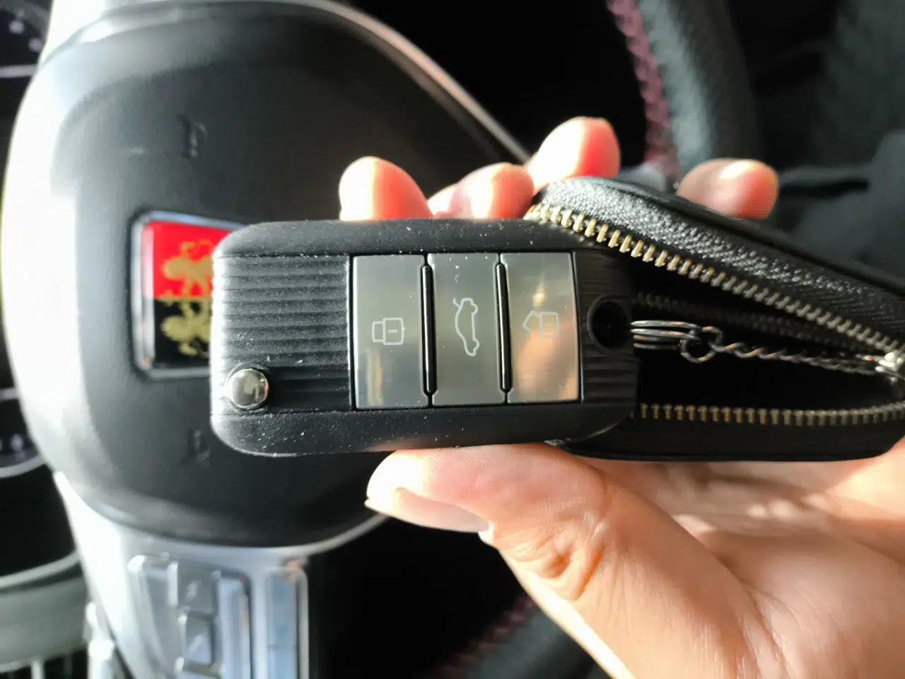 Roewe RX8 2018 30T Smart Connectivity Four-Wheel Drive Flagship Edition — миниатюра 9