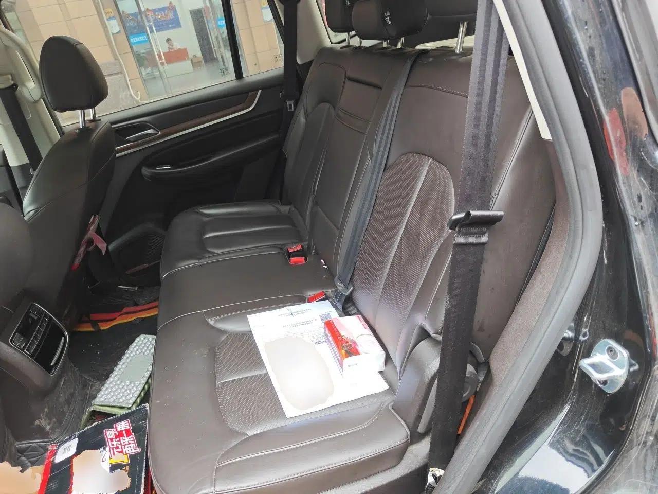 Roewe RX8 2018 30T Smart Connectivity Two-Wheel Drive Flagship Edition — миниатюра 18