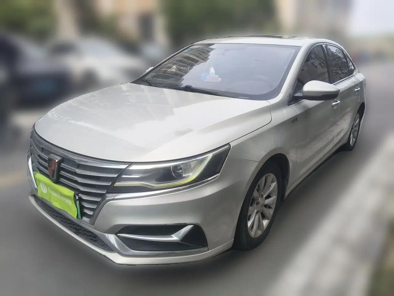 Roewe i6 New Energy 2017 45T Hybrid Connect & Smart Enjoyment Edition — миниатюра 1