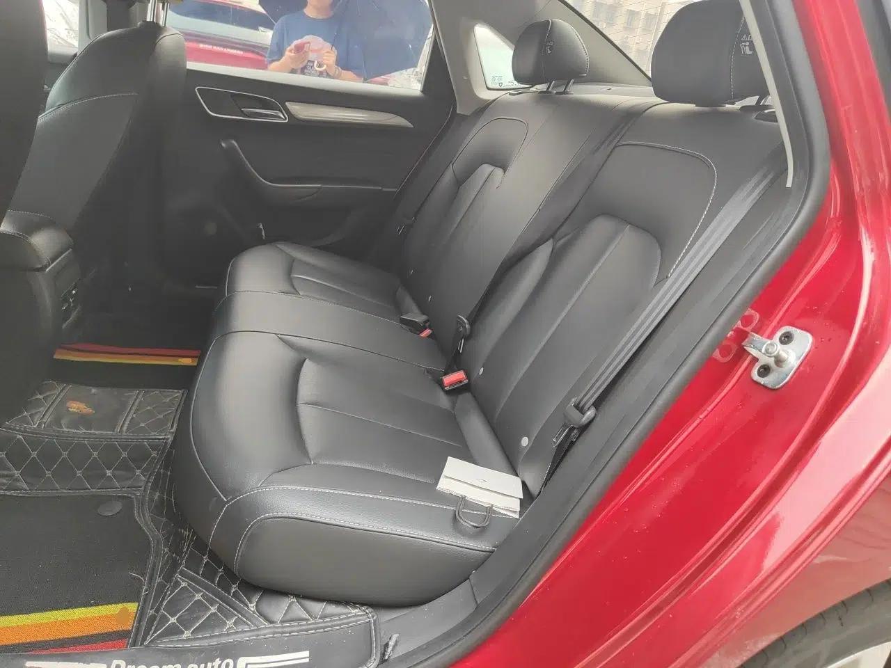 Roewe i6 New Energy 2017 45T Hybrid Connect & Smart Enjoyment Edition — миниатюра 18