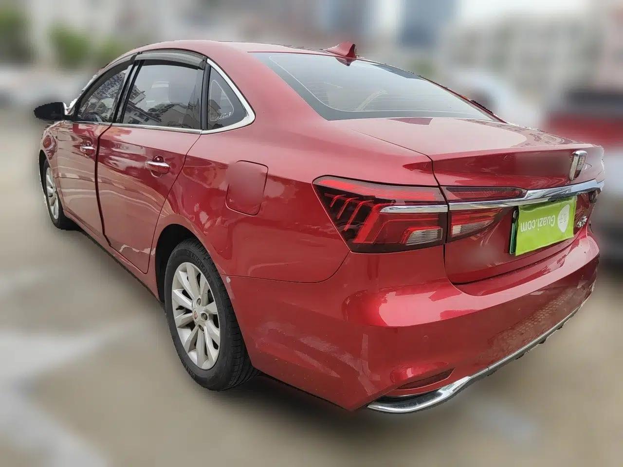 Roewe i6 New Energy 2017 45T Hybrid Connect & Smart Enjoyment Edition — миниатюра 4