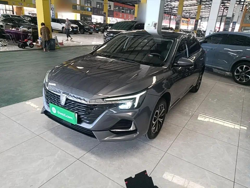 Roewe i6 MAX New Energy 2023 EV 420 Skyroof Special Edition — миниатюра 1