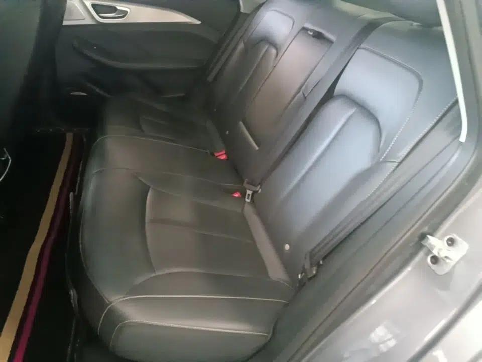 Roewe i6 MAX New Energy 2023 EV 420 Skyroof Special Edition — миниатюра 20