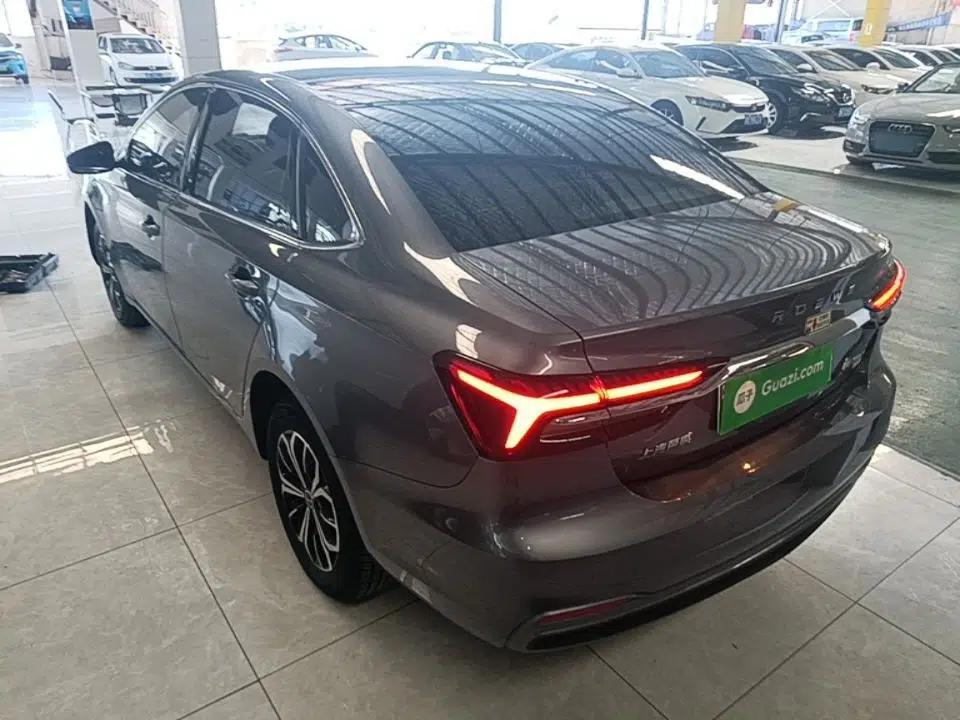 Roewe i6 MAX New Energy 2023 EV 420 Skyroof Special Edition — миниатюра 4