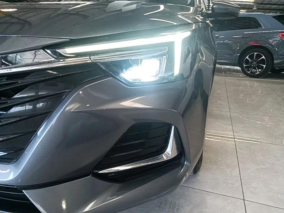 Roewe i6 MAX New Energy 2023 EV 420 Skyroof Special Edition — миниатюра 9