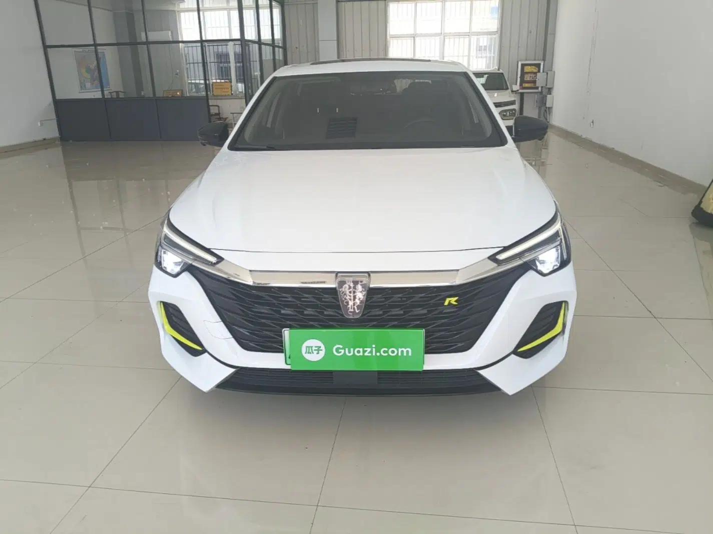 Roewe i6 MAX New Energy 2020 1.5T PHEV Sporty Cool Edition — миниатюра 2