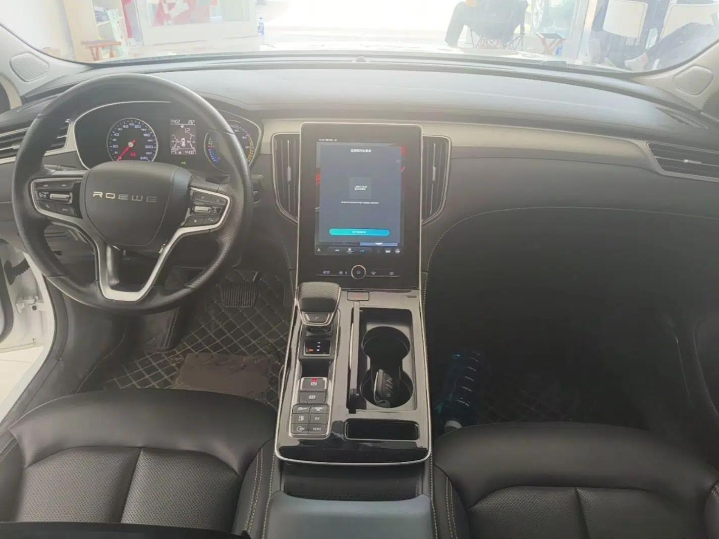 Roewe i6 MAX New Energy 2020 1.5T PHEV Sporty Cool Edition — миниатюра 13
