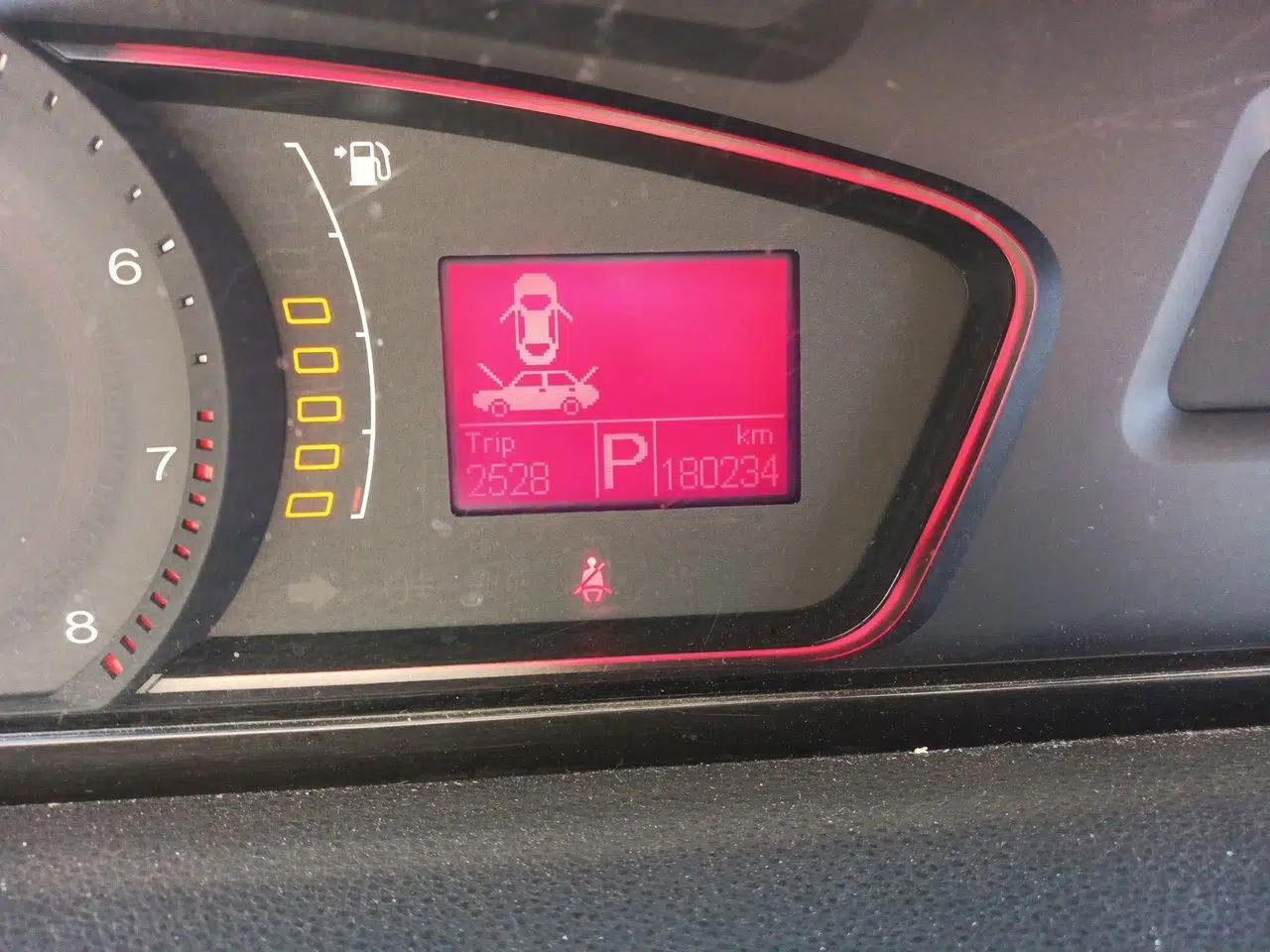 Roewe 550 2010 550S 1.8L Automatic Start-Zhen Edition — миниатюра 13