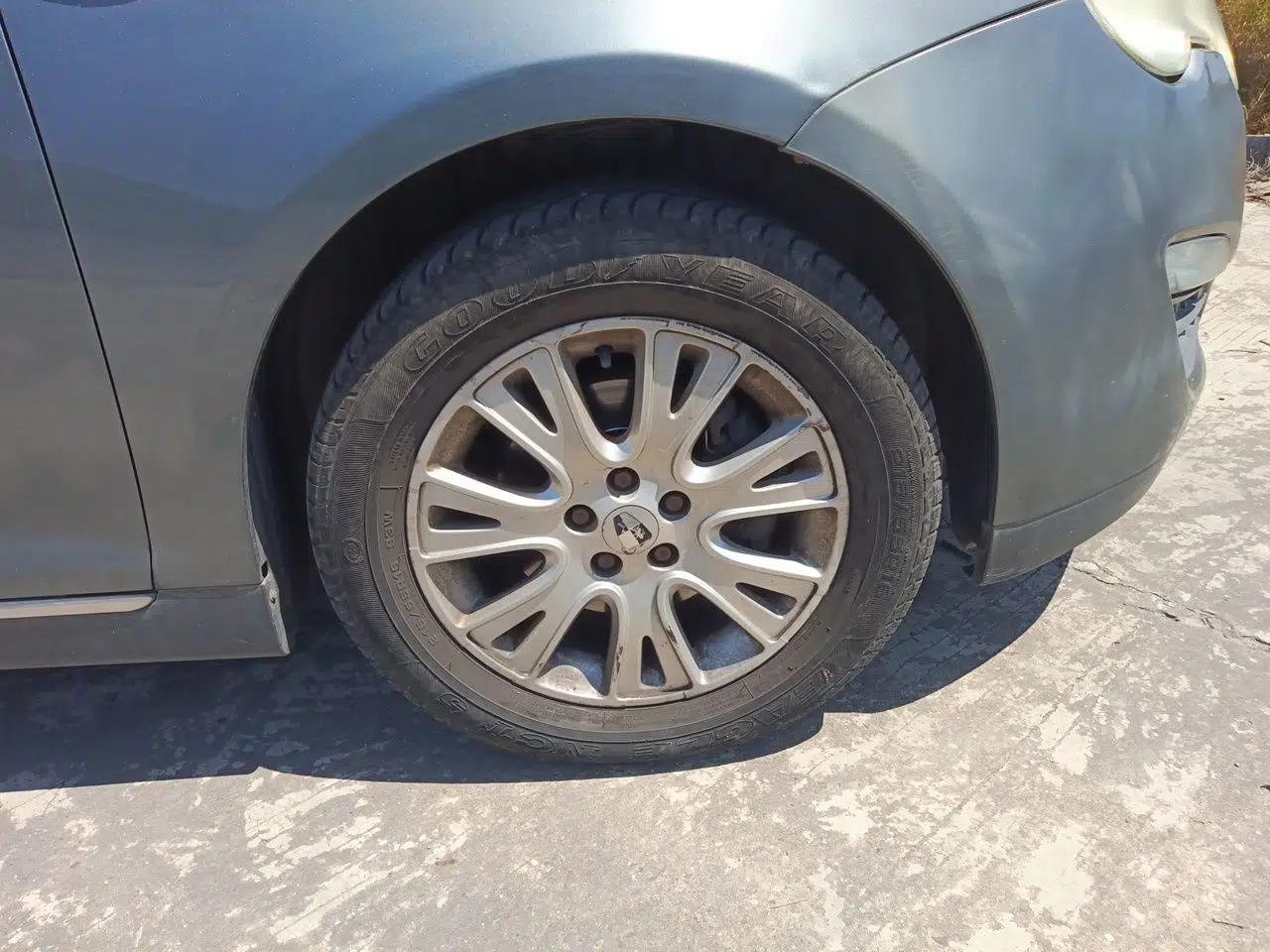 Roewe 550 2010 550S 1.8L Automatic Start-Zhen Edition — миниатюра 8