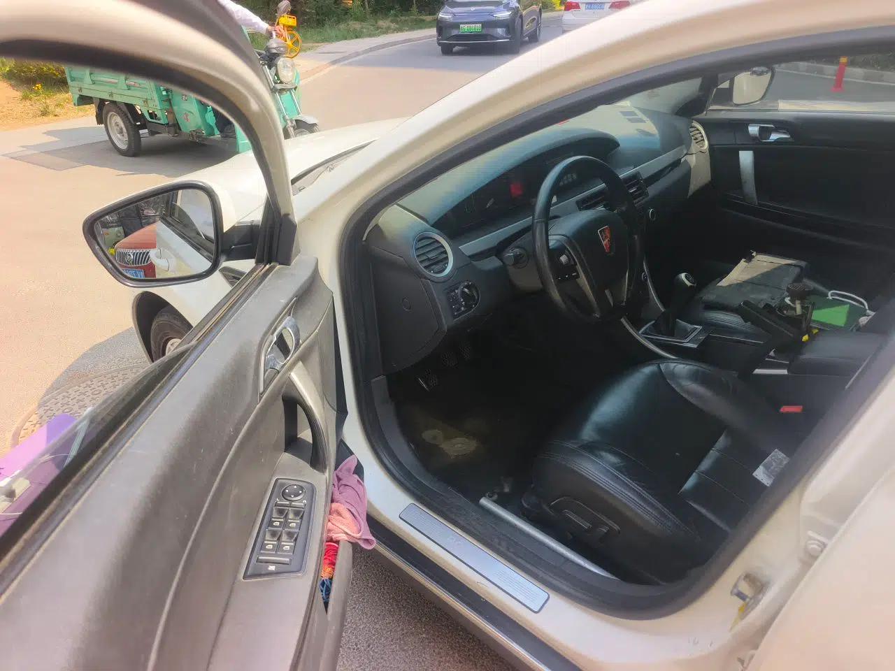 Roewe 550 2012 550 1.8L Manual Value Edition — миниатюра 17