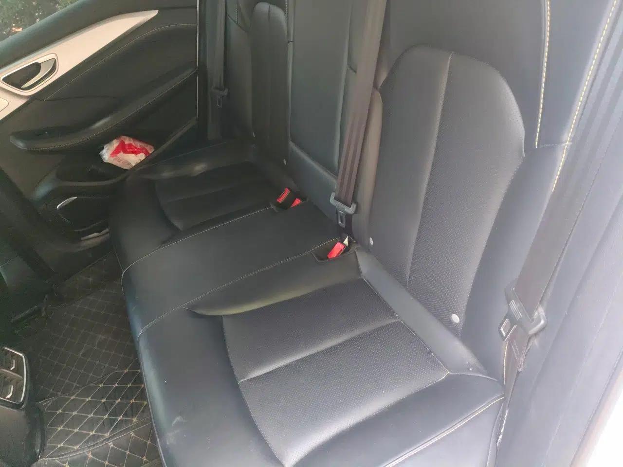 Roewe i6 MAX 2020 300TGI Automatic Sporty Cool Edition — миниатюра 18
