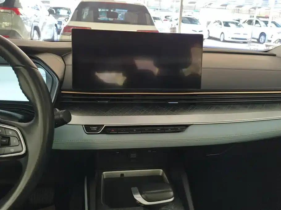 Geely Emgrand L 2022 1.4T CVT Supreme Edition — миниатюра 13
