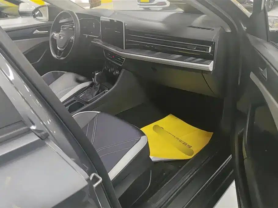 Jetta VA7 2025 1.4T Automatic First-Come, First-Served Edition — миниатюра 8