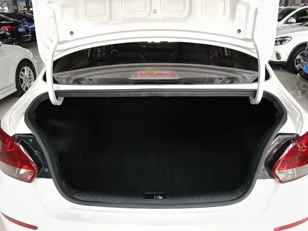 Kia K2 2019 1.4L Automatic Smart Edition Value (China VI Emission Standard) — миниатюра 19