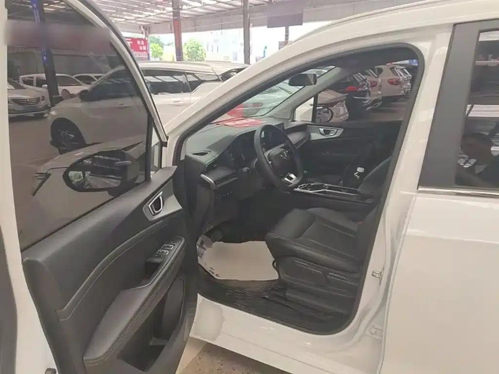 Wuling Jiachen 2022 1.5T CVT Smart Luxury Edition — миниатюра 16