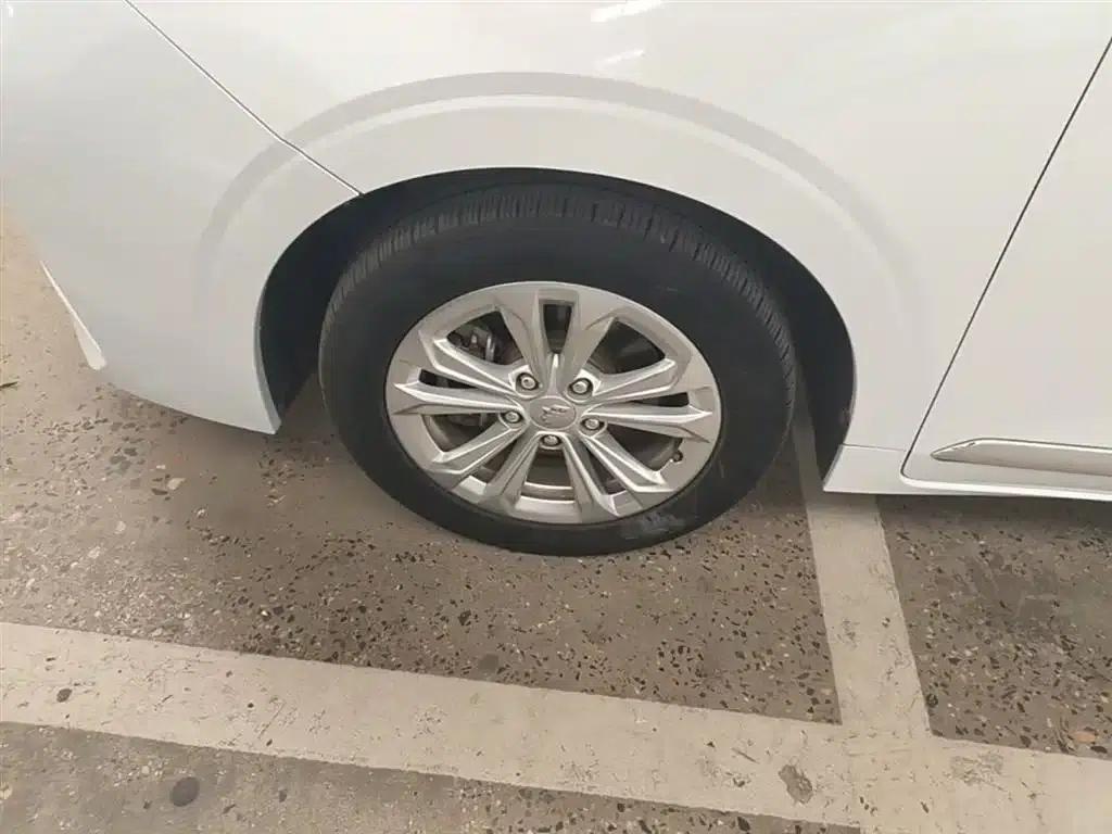 Wuling Jiachen 2022 1.5T CVT Smart Luxury Edition — миниатюра 23