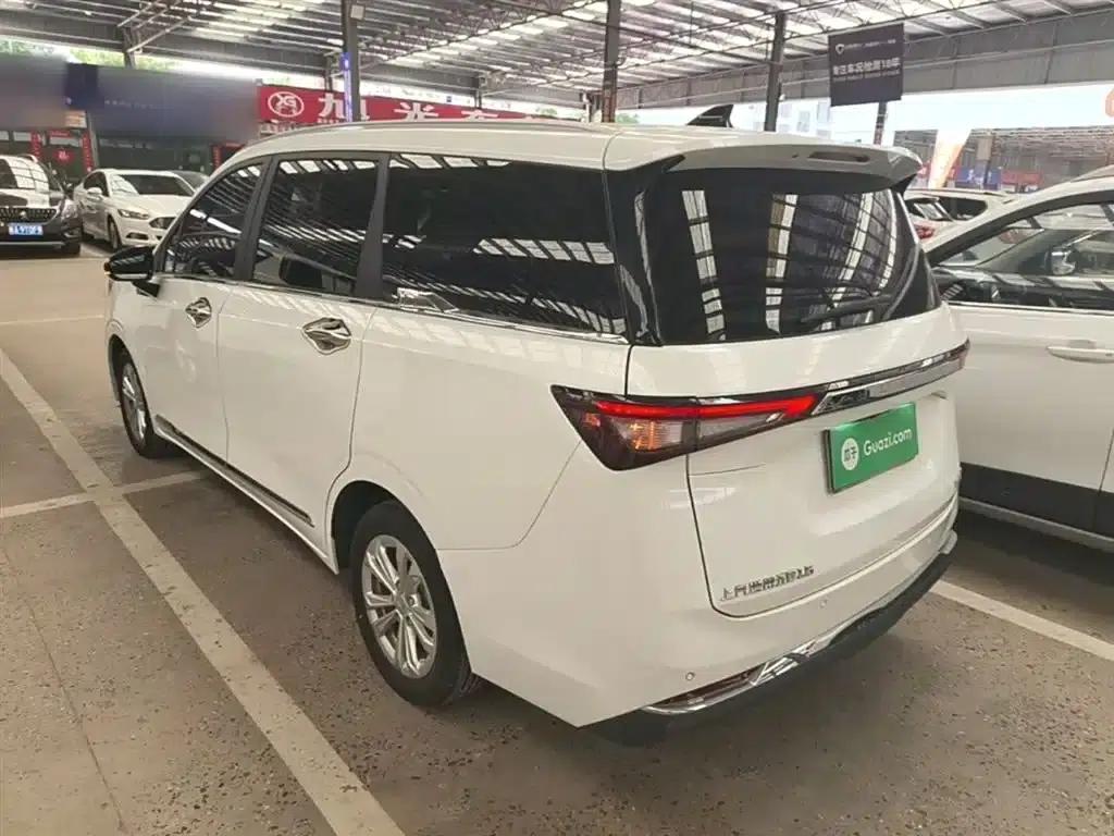 Wuling Jiachen 2022 1.5T CVT Smart Luxury Edition — миниатюра 5