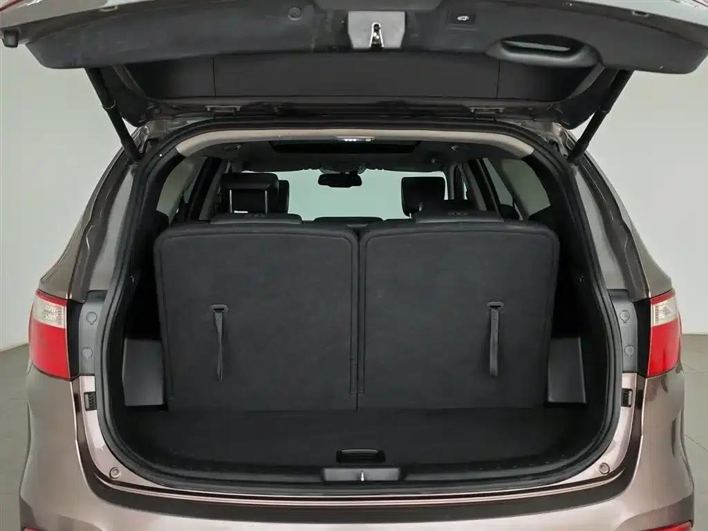Geely Grand Hyatt 2013 3.0L 7-seater 4WD Comfort Edition — миниатюра 16