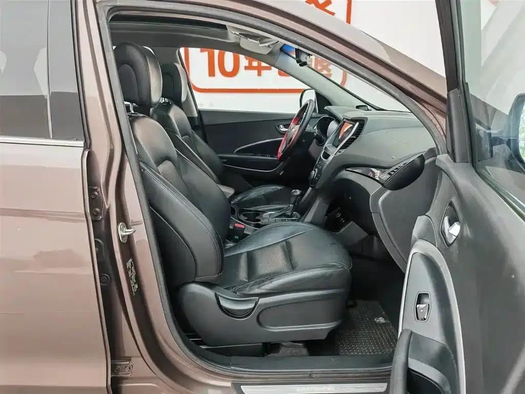 Geely Grand Hyatt 2013 3.0L 7-seater 4WD Comfort Edition — миниатюра 23