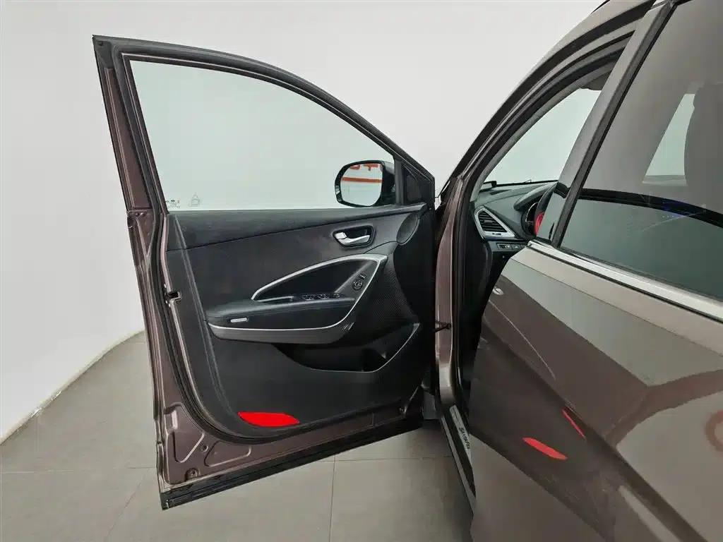 Geely Grand Hyatt 2013 3.0L 7-seater 4WD Comfort Edition — миниатюра 8