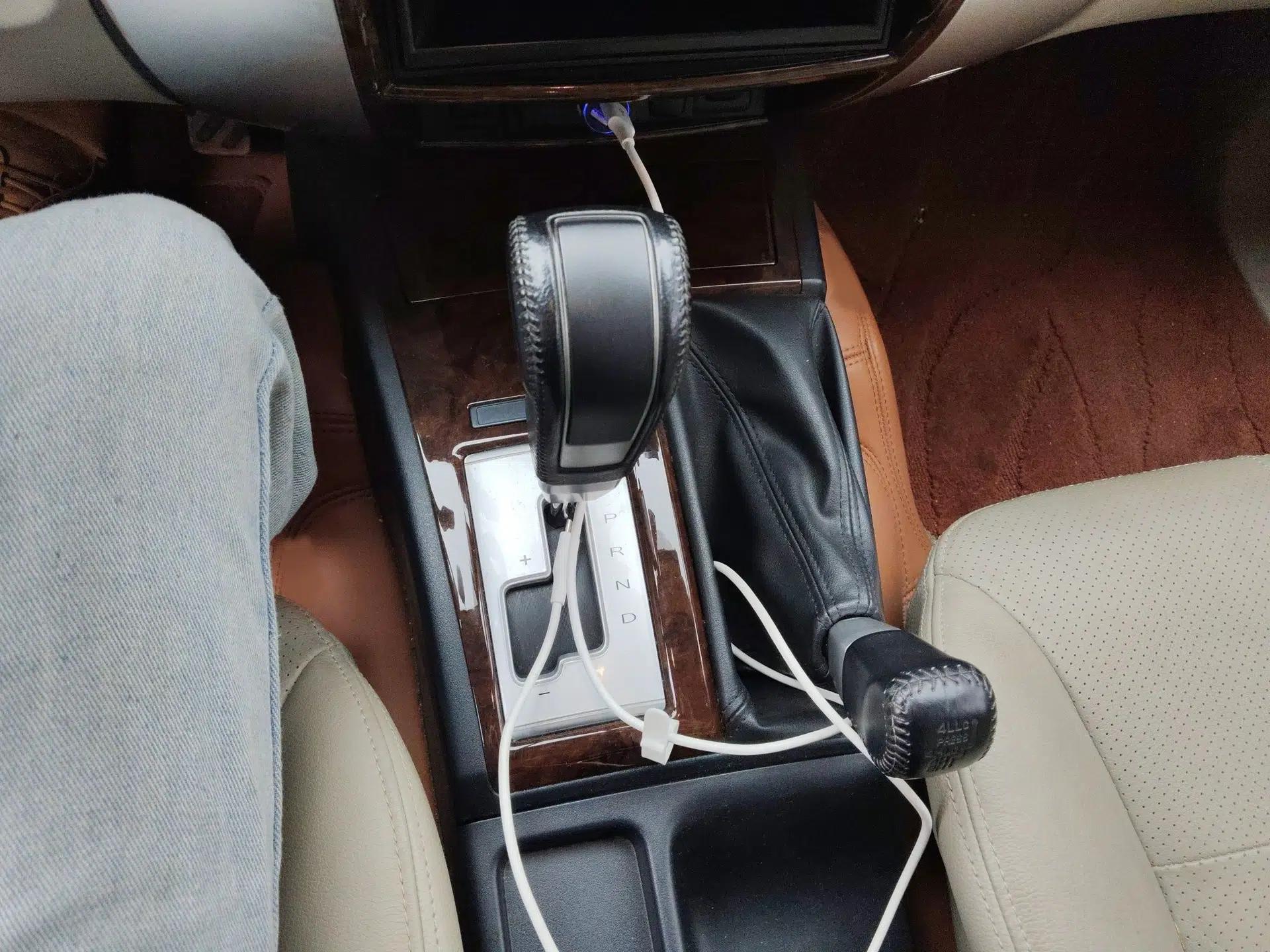 Mitsubishi Pajero Sport 2013 3.0L Automatic 4x4 Flagship Edition — миниатюра 13