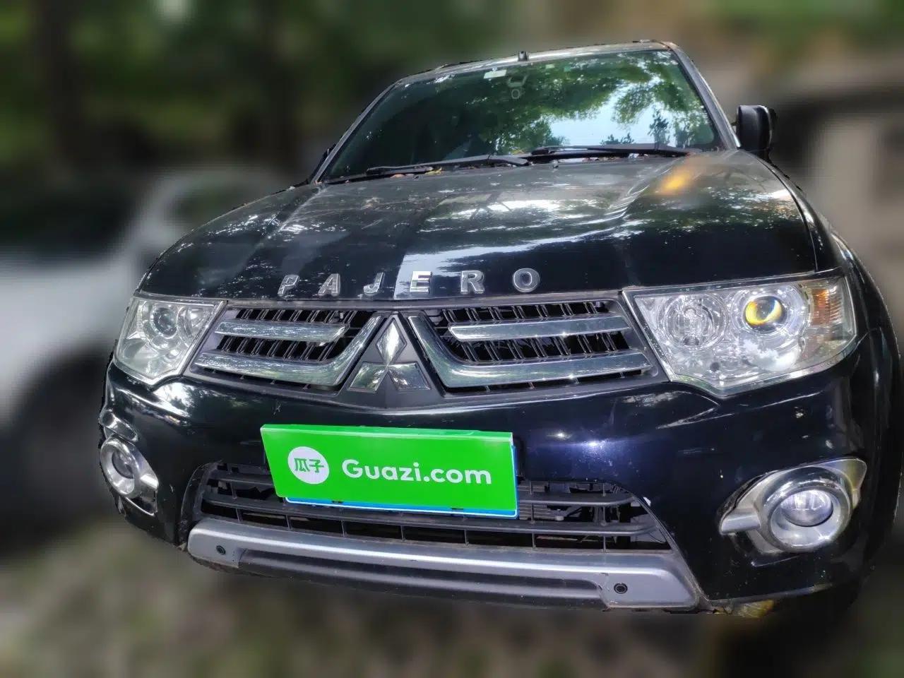 Mitsubishi Pajero Sport 2013 3.0L Automatic 4x4 Executive Edition — миниатюра 2