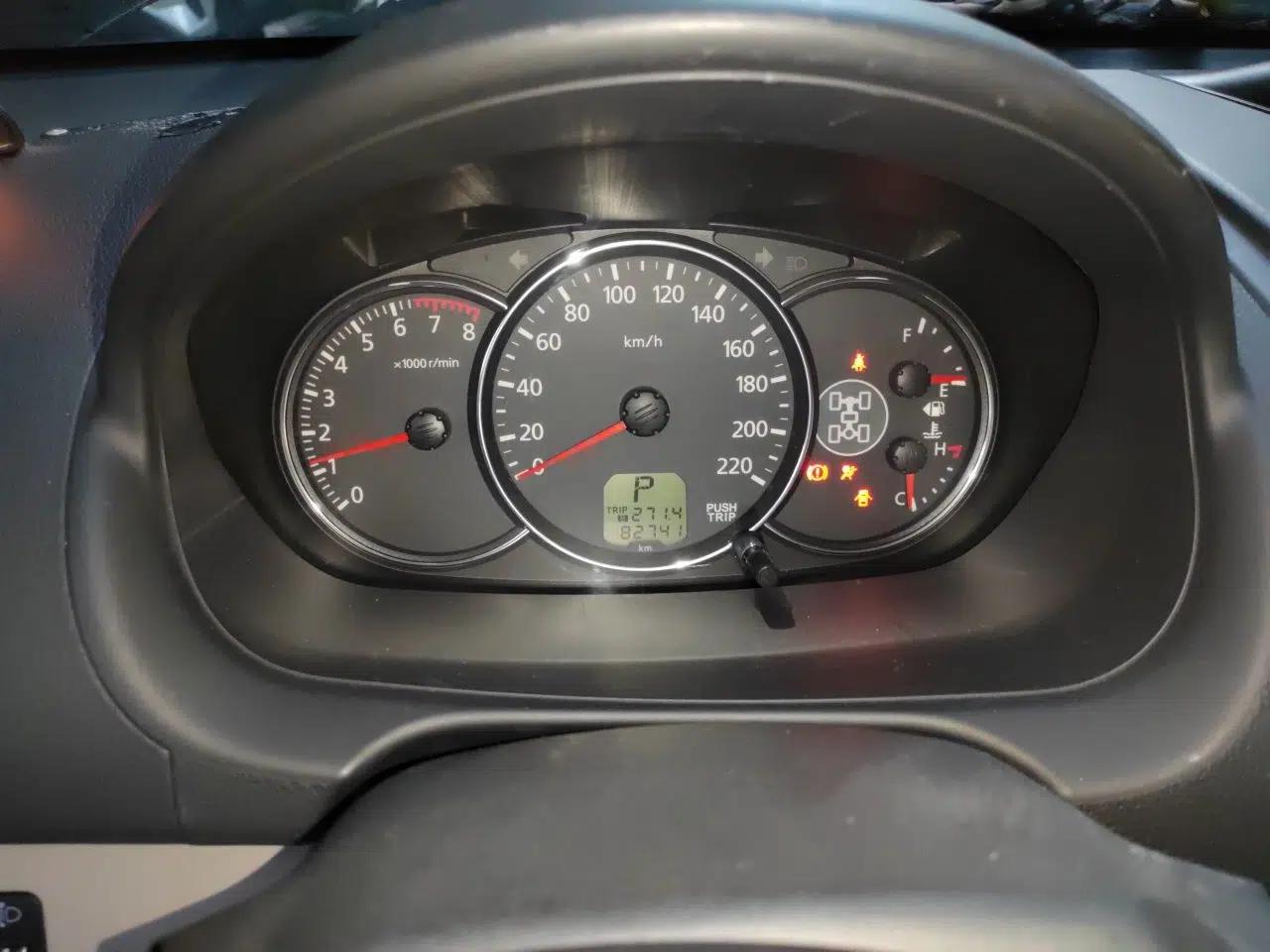 Mitsubishi Pajero Sport 2013 3.0L Automatic 4x4 Executive Edition — миниатюра 12