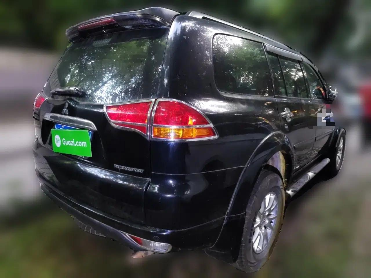 Mitsubishi Pajero Sport 2013 3.0L Automatic 4x4 Executive Edition — миниатюра 6