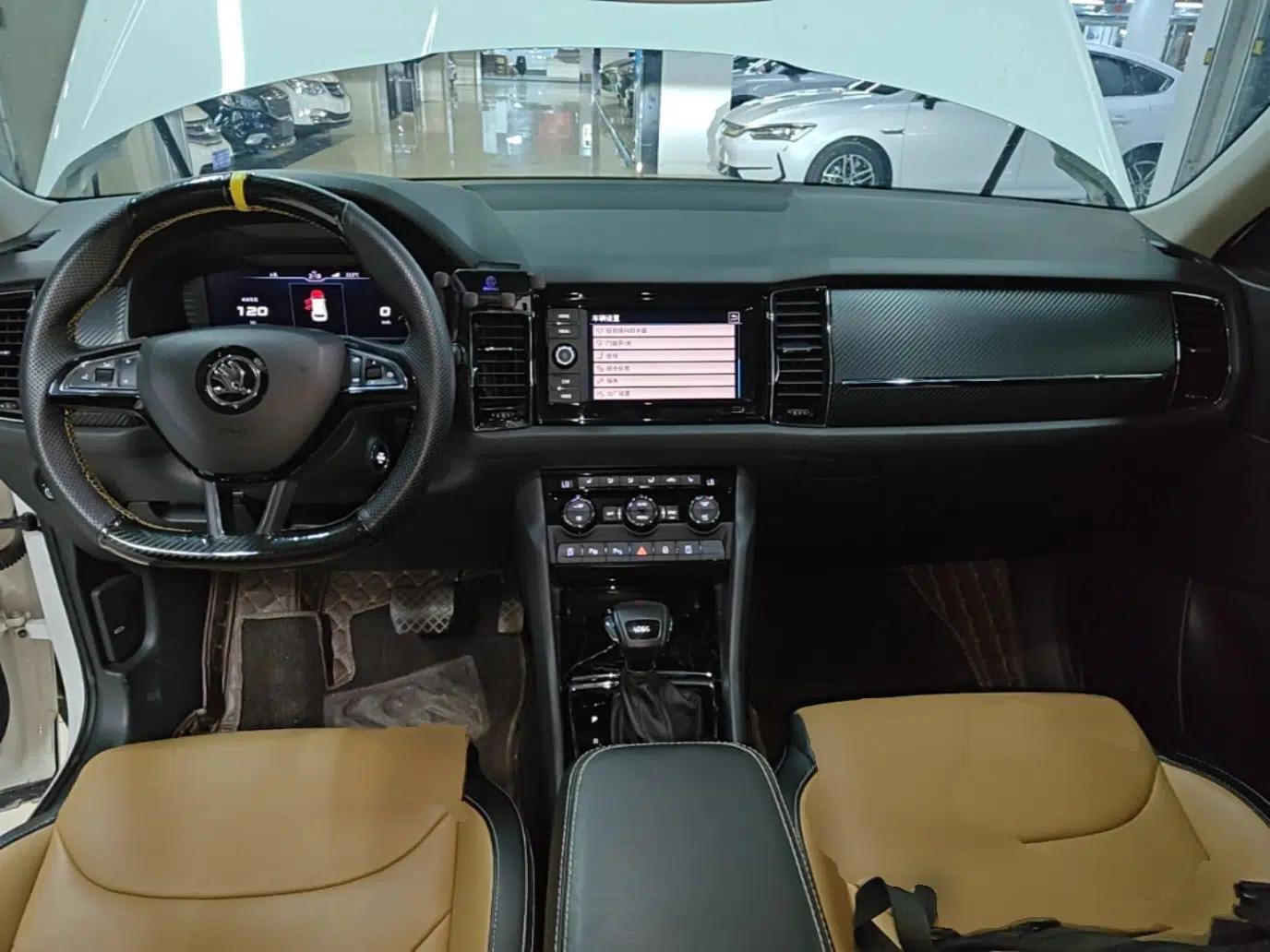 Skoda Kodiaq GT 2019 TSI330 Two-Wheel-Drive Luxury Edition China VI Standard — миниатюра 13