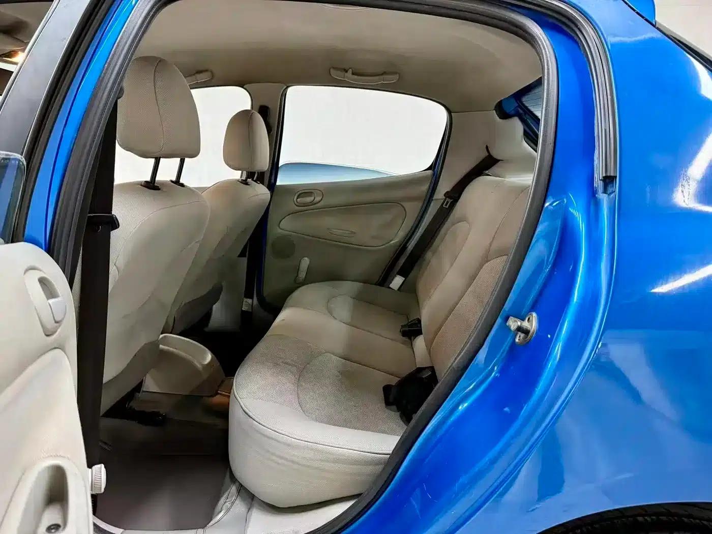 Peugeot 206 2006 1.4L Manual Fashion Edition — миниатюра 6
