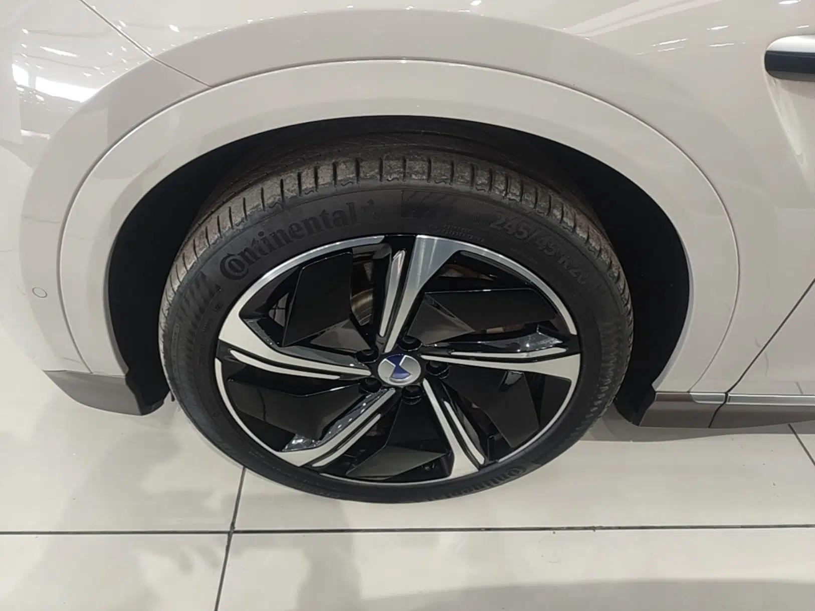 Denza N7 2023 Long-Range Performance Edition — миниатюра 8