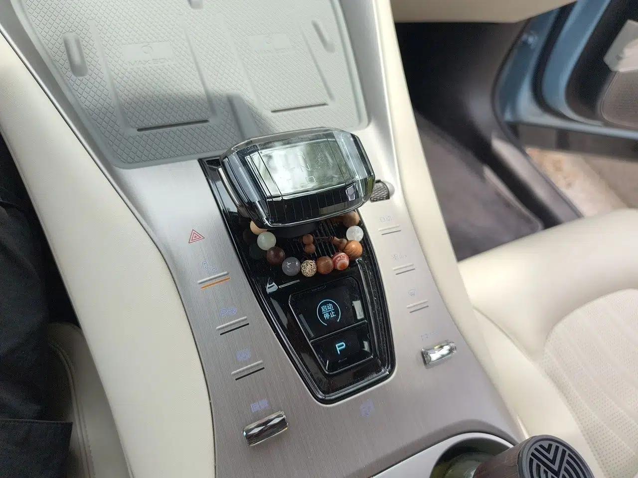 Denza N7 2024 630 All-Wheel Drive Intelligent Driving Max Edition — миниатюра 13