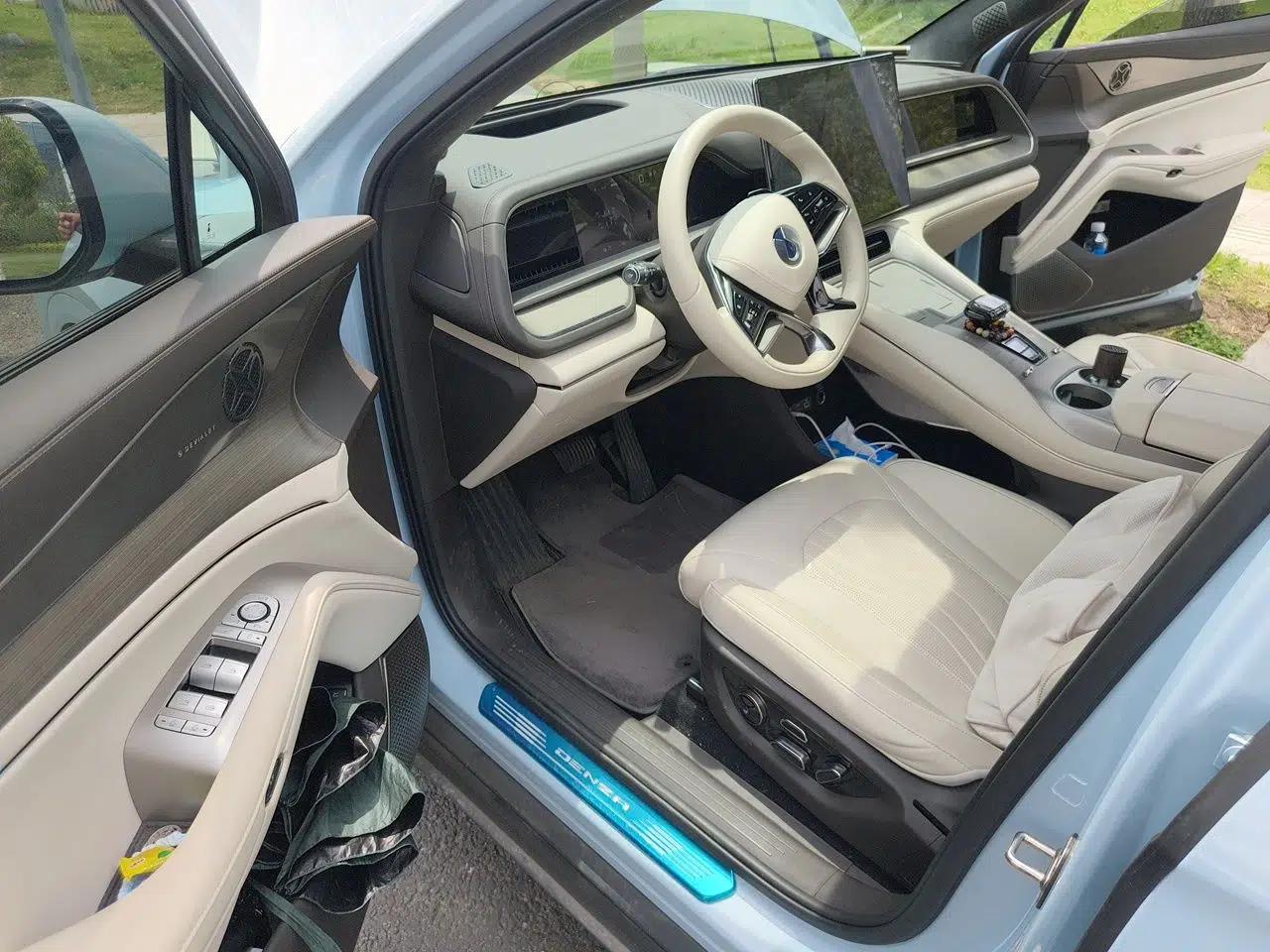 Denza N7 2024 630 All-Wheel Drive Intelligent Driving Max Edition — миниатюра 19