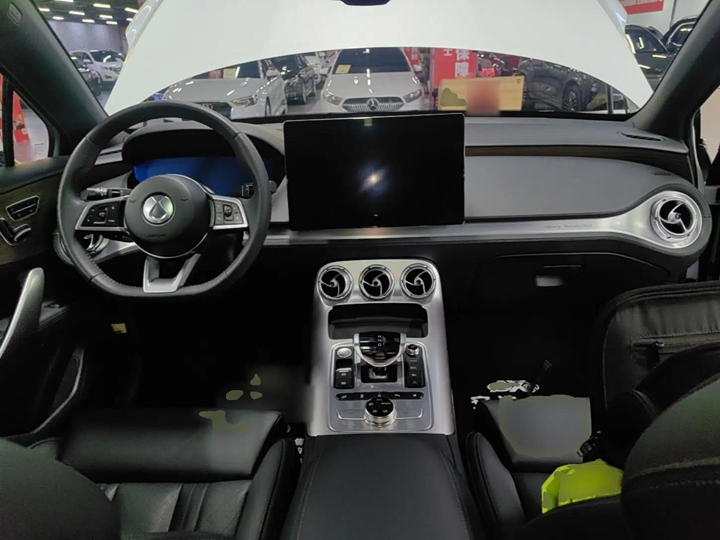 Denza X 2020 PHEV Flagship Edition — миниатюра 12