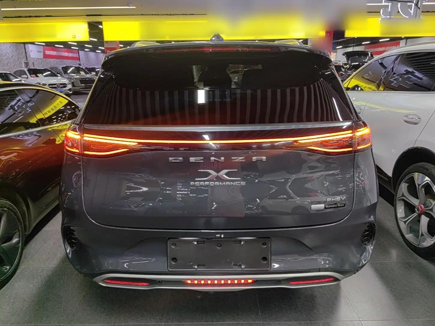 Denza X 2020 PHEV Flagship Edition — миниатюра 3