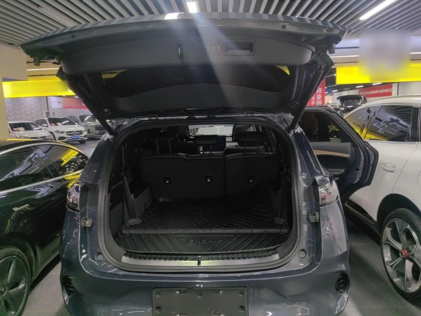 Denza X 2020 PHEV Flagship Edition — миниатюра 21