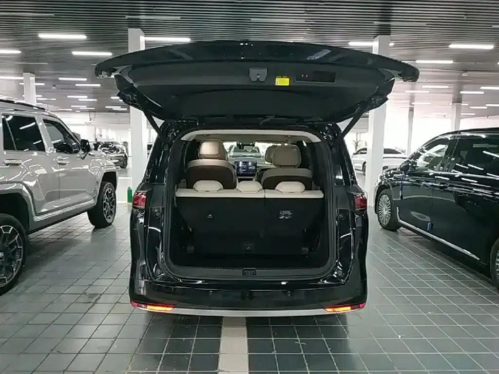 Summer 2025 DM-i 1.5T 180km/h Superior Edition — миниатюра 19